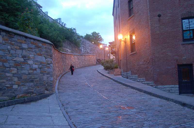 Canada East Tour 2006061.JPG - A lane leading between Upper Town and Lower Town.  Good exercise.